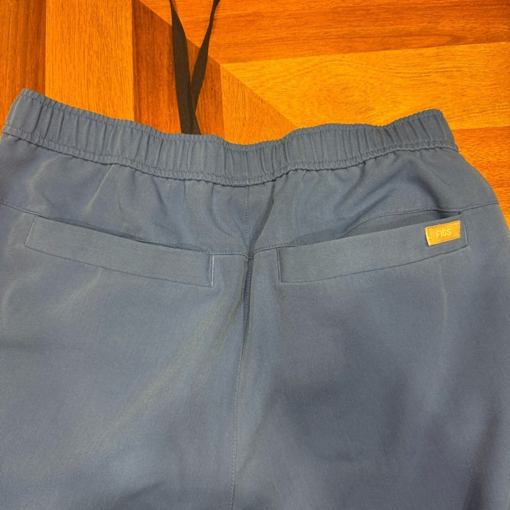 Figs Women's Blue Jogger Scrubs - Picture 5 of 6